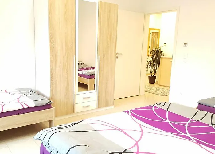 Holiday Apartment Essen דירה *